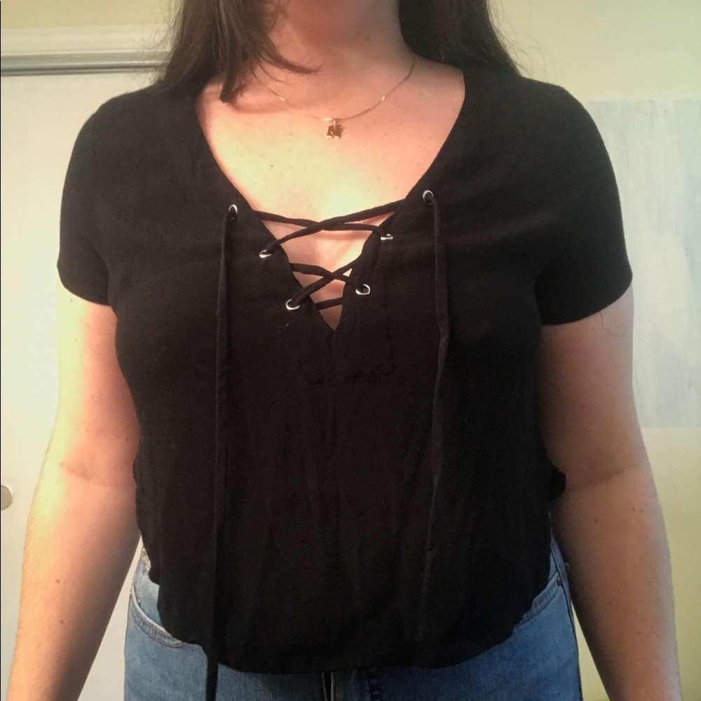 Black tie crop top